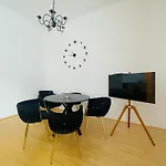 Apartmán Apstay Center I Parking I Self Check-in
