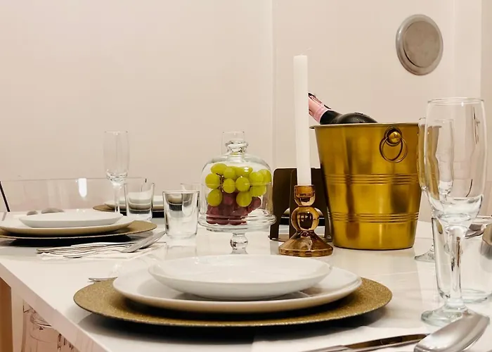 Apstay Center I Parking Option I Self Check-in Graz