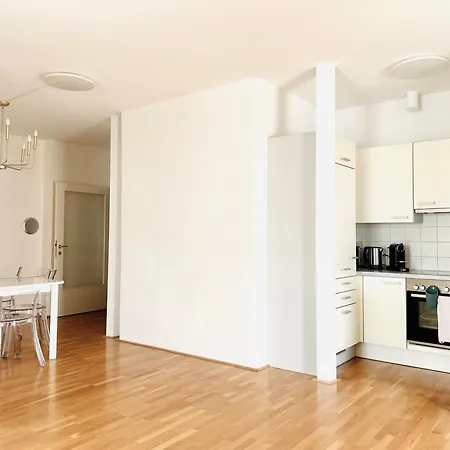 Apstay Center I Parking Option I Self Check-in