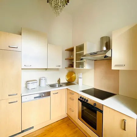 Apstay Center I Free Parking I Self Check-in Apartment Graz