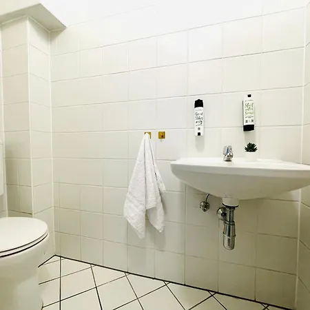 Apartment Apstay Center I Free Parking I Self Check-in *