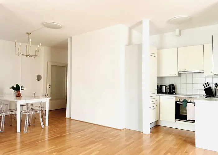 Apstay Center I Parking Option I Self Check-in