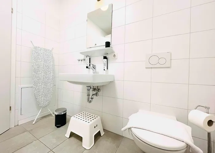 Apstay Center I Parking Option I Self Check-in